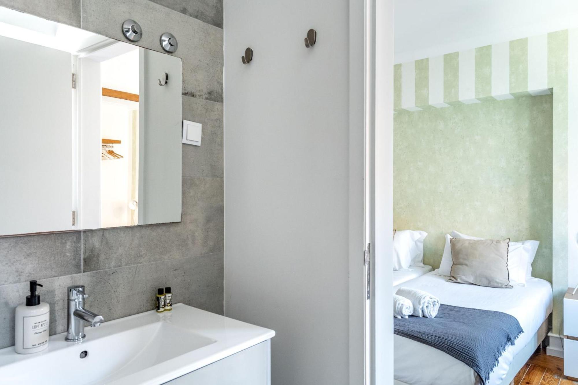 Guest house Cozy Avenida 3*