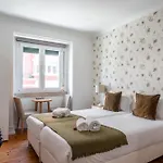 Cozy Avenida Guesthouse